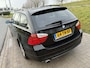 BMW 3-Serie Touring 320i hele nette auto !