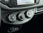 Toyota Yaris 1.0 VVT-i Aspiration | Achteruitrijcamera | Navigatiesysteem |