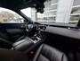 Land Rover Range Rover Velar 2.0 P300 Turbo AWD R-Dynamic SE | Navigatie | LM Velgen 20" | Voorstoelen Verwarmd/Geventileerd | Elektrisch Uitklapbare Trekhaak | PDC Voor en Achter | Cruise Control | Airco |