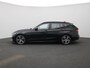 BMW 3-Serie Touring 320i High Executive | Automaat | Navigatie | Climate Control | Stoelverwarming | Parkeersensoren |