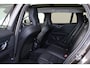Volvo V60 B4 Plus Dark - Panorama/schuifdak - IntelliSafe Assist & Surround - 360º Camera - Harman/Kardon audio - Adaptieve LED koplampen - Verwarmde voorstoelen, stuur & achterbank - Parkeersensoren voor & achter - Elektr. bedienb. voorstoelen met geheugen - Draadloze tel. lader - Extra getint glas - 19' LMV