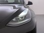 Tesla Model 3 Long Range AWD 75kWh Facelift Warmtepomp Trekhaak SOH 92% AutoPilot Leder Panoramadak Adaptive-Cruise Camera's Elektr.-Stuur+Stoelen+Spiegels+Geheugen+Easy-Entry+Verwarmde stoelen Park assistent Pdc WIFI Lane-Assist Elek.Achterklep Navi LED DAB Voorverwarmen interieur Keyless One-Pedal-Drive 4WD 1e Eigenaar Origineel Nederlandse Auto Fabrieksgarantie op Accu en Motor tot 21-12-2028/192.00km
