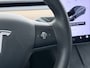 Tesla Model 3 Long Range AWD 75kWh Facelift Warmtepomp Trekhaak SOH 92% AutoPilot Leder Panoramadak Adaptive-Cruise Camera's Elektr.-Stuur+Stoelen+Spiegels+Geheugen+Easy-Entry+Verwarmde stoelen Park assistent Pdc WIFI Lane-Assist Elek.Achterklep Navi LED DAB Voorverwarmen interieur Keyless One-Pedal-Drive 4WD 1e Eigenaar Origineel Nederlandse Auto Fabrieksgarantie op Accu en Motor tot 21-12-2028/192.00km