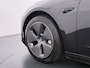 Tesla Model 3 Long Range AWD 75kWh Facelift Warmtepomp Trekhaak SOH 92% AutoPilot Leder Panoramadak Adaptive-Cruise Camera's Elektr.-Stuur+Stoelen+Spiegels+Geheugen+Easy-Entry+Verwarmde stoelen Park assistent Pdc WIFI Lane-Assist Elek.Achterklep Navi LED DAB Voorverwarmen interieur Keyless One-Pedal-Drive 4WD 1e Eigenaar Origineel Nederlandse Auto Fabrieksgarantie op Accu en Motor tot 21-12-2028/192.00km