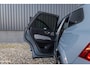 Volvo XC60 2.0 T8 Plug-in hybrid AWD Ultimate Dark Long range | Luchtvering | Bowers&Wilkins | Zwenkbare trekhaak | Panorama dak | Wol interieur |