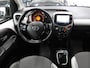 Toyota Aygo 1.0 VVT-i x-play 5-Deurs Airco Camera App connect Navigatie Bluetooth NL-auto NAP Cruise control Boekjes aanwezig 2 sleutels Carplay