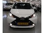 Toyota Aygo 1.0 VVT-i x-play 5-Deurs Airco Camera App connect Navigatie Bluetooth NL-auto NAP Cruise control Boekjes aanwezig 2 sleutels Carplay