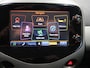 Toyota Aygo 1.0 VVT-i x-play 5-Deurs Airco Camera App connect Navigatie Bluetooth NL-auto NAP Cruise control Boekjes aanwezig 2 sleutels Carplay