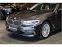 BMW 5-Serie Touring 530i xDrive High Exe Luxury Line Comfort stoelen Leder Cognac, Panorama dak, Head-Up, Keyless Go, Camera, ACC, Navi Professional, DAB, Park/ Spiegel/ Driving Assistent Plus Pakket, Lmv.