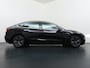 Tesla Model 3 RWD SR plus 325PK LFP Accu Trekhaak AutoPilot Leder Panoramadak Adaptive-Cruise Camera's Elektr.-Stuur+Stoelen+Spiegels+Geheugen+Easy-Entry+Verwarmde stoelen Park assistent Pdc WIFI Lane-Assist Speed-Assist Navi LED DAB Voorverwarmen Keyless One-Pedal-Drive Lmv 18" SOH 89% 1.000KG Trekgewicht 1e Eigenaar Origineel Nederlandse Auto Fabrieks Garantie op Accu en Motor tot 14-12-2028/160.000km