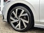 Volkswagen Golf 1.5 eTSI R-Line *ACC/NAVI/CAMERA*
