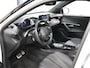 Peugeot e-2008 EV GT 50 kWh 136PK | 3 FASE | AppleCarplay/Android Auto | Schuifkanteldak | Stof/LEER | 18"LMV | Camera | AUTOMAAT | Keyless | Cruise Control | Climate Control | Camera | FULL LED | Sfeerverlichting | Isofix | Privacy Glass |