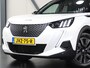 Peugeot e-2008 EV GT 50 kWh 136PK | SOH 99% | 3 FASE | AppleCarplay/Android Auto | Schuifkanteldak | Stof/LEER | 18"LMV | Camera | AUTOMAAT | Keyless | Cruise Control | Climate Control | Camera | FULL LED | Sfeerverlichting | Isofix | Privacy Glass |