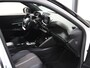Peugeot e-2008 EV GT 50 kWh 136PK | SOH 99% | 3 FASE | AppleCarplay/Android Auto | Schuifkanteldak | Stof/LEER | 18"LMV | Camera | AUTOMAAT | Keyless | Cruise Control | Climate Control | Camera | FULL LED | Sfeerverlichting | Isofix | Privacy Glass |