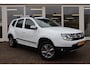 Dacia Duster 1.2 TCe 4x2 Lauréate, Cruise Control, Airco, PDC A, Trekhaak, Prijs Is Rijklaar Inclusief 6 Maanden Garantie