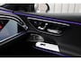 Mercedes-Benz E-klasse 300e Exclusive Line | 313PK | Hyperscreen | Massage | Achterasbesturing | Luchtvering | Head-up | Burmester 4D | Digital-light | 2023.