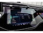 Mercedes-Benz E-klasse 300e Exclusive Line | 313PK | Hyperscreen | Massage | Achterasbesturing | Luchtvering | Head-up | Burmester 4D | Digital-light | 2023.