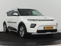 Kia e-Soul ExecutiveLine 64 kWh | SOH 100% | 3 Fase | 1e eigenaar | Trekhaak | Wamtepomp | Stoelventilatie | Leder | Adaptive cruise | Harman/Kardon | Camera | Stoelverwarming | Carplay | Navigatie