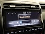 Hyundai Tucson 1.6 T-GDI HEV Premium - APPLE CARPLAY/ANDROID AUTO - PANORAMADAK - ELEKTRISCHE ACHTERKLEP - CLIMATE CONTROL - BLUETOOTH TELEFOONVOORBEREIDING - ADAPTIEVE CRUISE CONTROL - EXTRA GETINT GLAS ACHTER