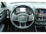 Volvo XC40 T2 Momentum Business | Adaptive Cruise Control | Pilot Assist | Elektrisch Glazen Schuif- en Kantel dak | Achteruitrijcamera | DAB | Lichtmetalen Velgen | Regensensor