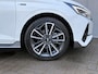 Hyundai i20 1.0 T-GDI N Line Automaat / Fabrieksgarantie t/m 11-2027 / Dealer onderhouden / Stoel-/Stuurverwarming / Apple Carplay/Android Auto /  Achteruitrijcamera / Cruise Control / Navigatie / Bluetooth /