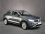 Volkswagen T-Roc Life 10 TSI 110pk Adaptive cruise control, Parkeersensoren, App connect, LED koplampen, Airco, DAB, Radio, Bluetooth, Parkeer assistent
