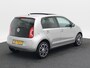 Volkswagen Up! 1.0 Automaat groove up! | Airco | Panoramadak | Stoelverwarming | Cruise Controle | 16 Inch | 100.429 Km