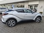 Toyota C-HR 1.8 Hybrid Style | Trekhaak Afn. | Sensoren v/a | Navi | Stoelve