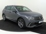 Volkswagen Tiguan 1.4 TSI eHybrid R-Line Business | Panoramadak | 360 camera | LED matrix verlichting | Adaptieve cruise control | 3-zone airco | Dodehoek detectie | Keyless | CarPlay |