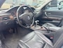BMW 3-Serie Touring | 325i | AUTOMAAT | PANO DAK | LEER | STOELVERWARMING | C. CONTROL | BOEKJES |