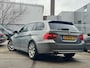 BMW 3-Serie Touring | 325i | AUTOMAAT | PANO DAK | LEER | STOELVERWARMING | C. CONTROL | BOEKJES |