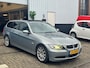 BMW 3-Serie Touring | 325i | AUTOMAAT | PANO DAK | LEER | STOELVERWARMING | C. CONTROL | BOEKJES |