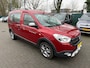 Dacia Dokker 1.3 TCe 131pk Stepway - Rolstoelauto 3+1 of 5-0 - Luxe uitvoering - 1e Eigenaar - Rolstoelvervoer