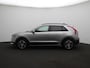 Kia Niro Hybrid 1.6 GDi DynamicPlusLine | Trekhaak | 4-season banden | Parkeersensoren v+a met achteruitrijcamera | Zonnedak | Metaalkleur |
