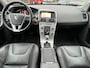 Volvo XC60 2.0 D4 190 PK FWD AUTOMAAT Summum Navigatie Trekhaak Xenon Panoramadak Dab 18 Inch Leder Elek Stoelen + Verwarming