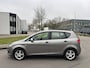 SEAT Altea 1.6-16V Reference 102 PK. Distributieriem en waterpomp vervangen bij 119.000 KM !!!