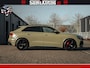 Audi RS Q8 RSQ8 600PK 4.0 TFSI | MATT OLIVE GREEN | QUATTRO | MEGA VOLLE RSQ8 | BANG & OLUFSEN | HUD | 4 WIELBESTURING | 23 INCH AUDI SPORT WHEELS | RS BEKLEDING ZWART | PANO | SOFTCLOSE | De Lamborghini Urus en Audi RS Q8 zijn beide supersnelle SUV's met dezelfde basis (4.0L V8 twin-turbo motor van de VW Group)
