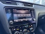 Skoda Octavia Combi 1.5 TSI 150pk DSG Sport Business Panoramadak Stoelverwarming Voorruitverwarming navigatie Apple Carplay