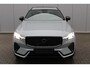 Volvo XC60 T6 Plug-in hybrid AWD Ultra Black Edition | Luchtvering | Sportstoelen | Extra getint glas