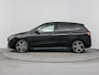 Mercedes-Benz B-klasse 250 e AMG Line 218PK | Automaat | Stoelverwarming | Half-Lederen Bekleding | Navigatie | Achteruitrijcamera | Elektrische Achterklep | Carbon Dashboard