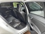 Volvo V60 1.6 T3 R-Design Aut. | Origineel NL | Slechts 95.000KM | Sportpakket | Historie | Navigatie | Trekhaak | Cruise | NAP |