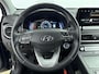 Hyundai Kona Electric EV Fashion 64 kWh | Head Up Display | SOH 95.5% | Half Leder | Dode Hoek Detectie | Stoelverwarming & Verkoeling | Lane Assist |