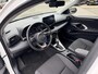 Toyota Yaris 1.5 Hybrid Active NAVIGATIE | ACC ADAPTIEVE CRUISE CONTROL | CAMERA | STOELVERWARMING | CLIMA | FABRIEKSGARANTIE T/M 08-2030 |