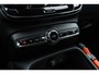 Volvo XC40 T5 Recharge Business Pro | Navigatie | Adaptieve Cruise Control | LED Koplampen | DAB | Trekhaak | Dodehoekdetectie | Park Assist | Camera | Volvo On Call | 18" LM