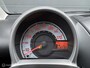 Toyota Aygo 1.0-12V 5 deurs - AIRCO - LM VELGEN - EL. RAMEN - CPV - RADIO/CD - STUURBEKRACHTIGING - AIRBAGS - ZWART METALLIC - APK T/M 31-01-2027 -