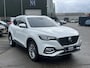 MG EHS 1.5 TGDI Luxury PHEV | MEGA COMPLEET! | TREKHAAK | COMPLETE HISTORIE AANWEZIG | FABRIEKSGARANTIE T/M 11-2030 | 52km WLTP ELECTR RIJBEREIK, TOTAAL RIJBEREIK TOT 1.000km!