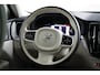 Volvo XC60 T6 Recharge AWD Ultra Dark | Luchtvering | Bowers & Wilkins | Head-Up | 21" | Leder | 360° Camera | Panoramadak