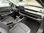 Jeep Avenger 1.2 Altitude Navigatie/Tel/Parkeerhulp/JBL/Electr achterklep.