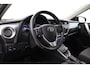 Toyota Auris 1.8 Hybrid Aspiration | Volledige dealerhistorie | Fietsensteun | Navigatie | Cruise Control | Clima | Camera | 15 inch | Bluetooth