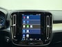 Volvo XC40 B4 211pk Core / Stoel + Stuuw. Verwarming / PDC + Camera / 18'' / Extra Getint Glas / Elektr. Achterklep / Metallic Lak / Google / Draadloze Telefoon Oplader /
